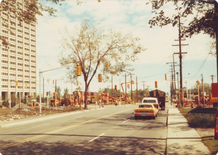 A photo of Scott Street looking east