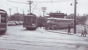 Streetcar turn at Holland and Byron