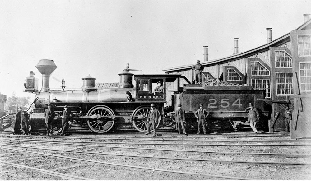 Train in front of the new CPR Ottawa West roundhouse, 1884 (LAC PA-203972)