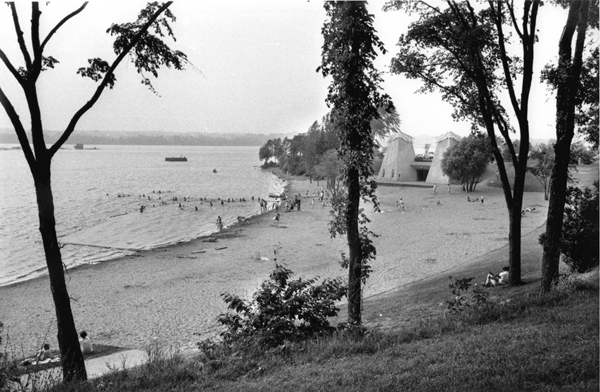 This photo from 1967 shows a new-and-improved beach area, as well as the concrete towers for the restaurant. You can also see the rock-filled crib downstream from the beach and the boom house in the middle of the river, both remnants of the early lumber industry. Photo courtesy of Michel LaFleur