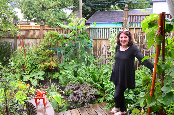 Hintonburg artist Wendy Feldburg’s passion is rooted in her garden. Photo by Jack Lawson.